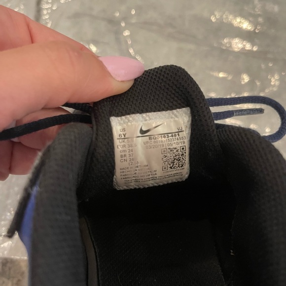 Nike Air 270 React - Picture 6 of 7